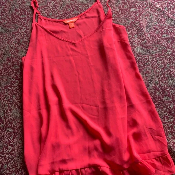 Tank tops - Picture 2 of 11